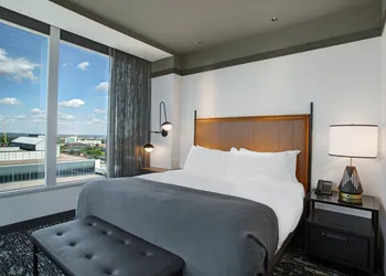 The Farnam, Autograph Collection hotel thumbnail 7