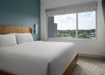 Element by Marriott Orlando at SeaWorld hotel thumbnail 8