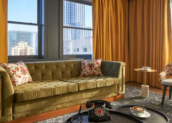 Hotel Indigo Omaha Downtown by IHG hotel thumbnail 8