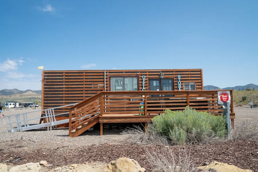 Trail and Hitch Tiny Home Hotel and RV hotel detail image 2