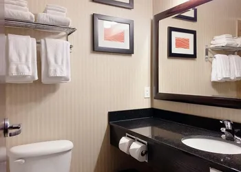 Prairie Moon Inn Sylvan Lake hotel thumbnail 7