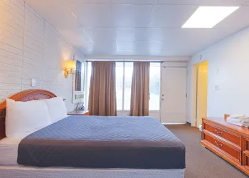 Sonrise Inn Lincoln Hwy By OYO hotel thumbnail 6