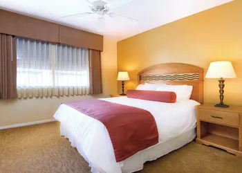 Club Wyndham Dolphin's Cove hotel thumbnail 5