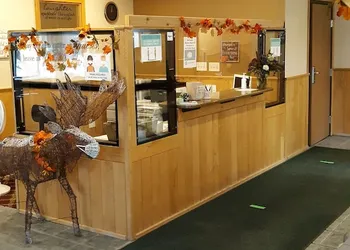 Pleasant Moose Lodge hotel thumbnail 3