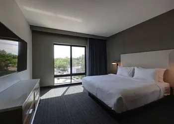 Courtyard by Marriott Iowa City University Heights hotel thumbnail 8