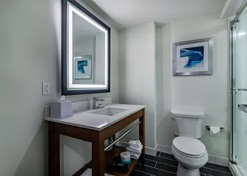 Four Points by Sheraton Brunswick hotel thumbnail 8