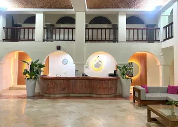 Hotel Solamar Inn hotel thumbnail 5