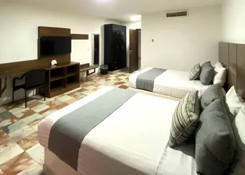 Hotel Solamar Inn hotel thumbnail 8