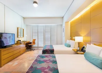 Hotel Palacio Mundo Imperial hotel thumbnail 7