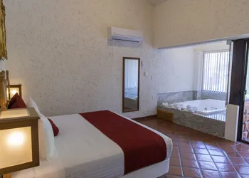 Hostería Las Quintas Hotel hotel thumbnail 6