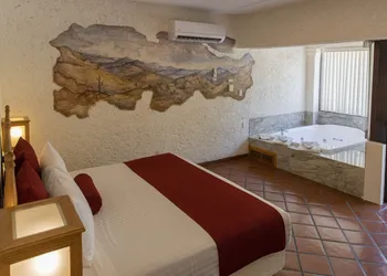 Hostería Las Quintas Hotel hotel thumbnail 7