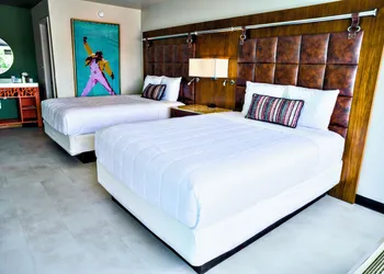Heights House Hotel - Houston Heights Downtown, an Ascend Collection Hotel hotel thumbnail 5