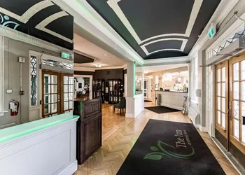 The Inn on Officers Garden hotel thumbnail 4