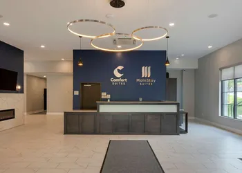 MainStay Suites Cincinnati University - Uptown hotel thumbnail 2