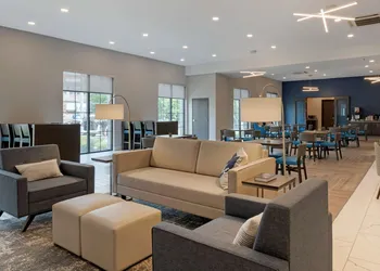 MainStay Suites Cincinnati University - Uptown hotel thumbnail 4