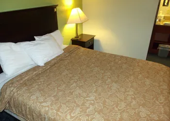 Relax Inn hotel thumbnail 8