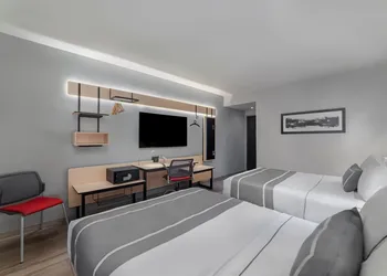 City Express Plus by Marriott Ciudad de México Insurgentes Sur hotel thumbnail 5