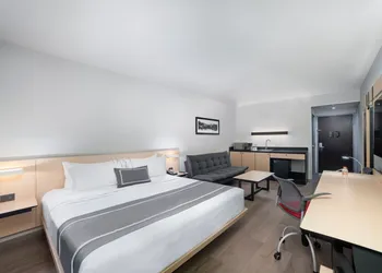 City Express Plus by Marriott Ciudad de México Insurgentes Sur hotel thumbnail 7