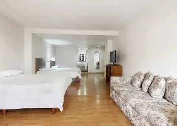 Exe Suites San Marino Hotel hotel thumbnail 6