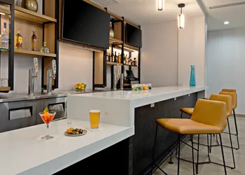 SpringHill Suites by Marriott Valencia hotel thumbnail 2