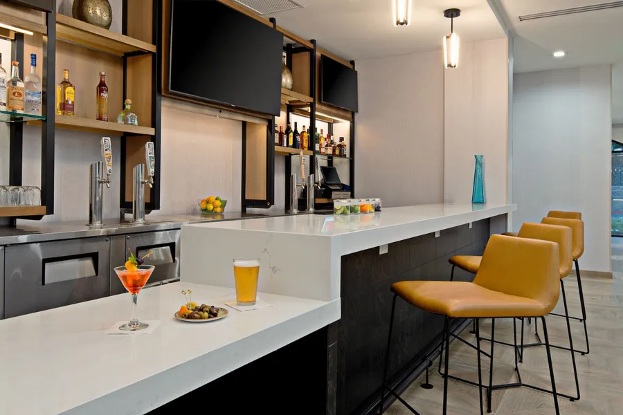 SpringHill Suites by Marriott Valencia hotel detail image 2