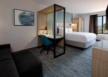 SpringHill Suites by Marriott Valencia hotel thumbnail 7
