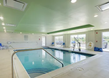 Holiday Inn Express & Suites Abingdon by IHG hotel thumbnail 6
