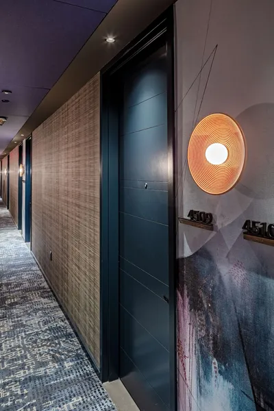 Tempo by Hilton New York Times Square hotel detail image 2