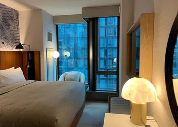 Tempo by Hilton New York Times Square hotel thumbnail 6