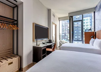 Tempo by Hilton New York Times Square hotel thumbnail 8