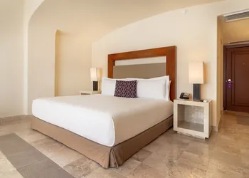 Camino Real Acapulco Diamante hotel thumbnail 6