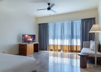Camino Real Acapulco Diamante hotel thumbnail 7