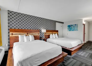 Holiday Shores hotel thumbnail 6