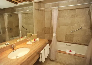 Gamma Plaza Ixtapa hotel thumbnail 8