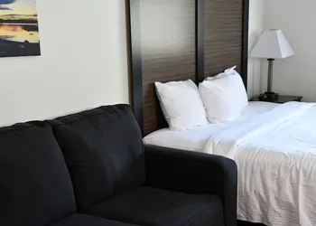 Menominee River Extended Stay Hotel hotel thumbnail 8