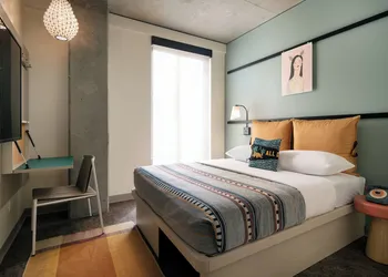 Moxy Portland Downtown hotel thumbnail 8