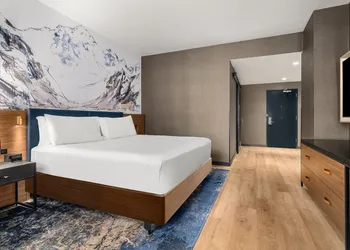 Hotel Indigo Vancouver Dwtn – Portland Area by IHG hotel thumbnail 5