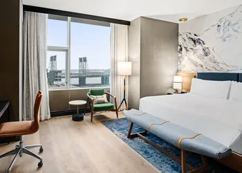 Hotel Indigo Vancouver Dwtn – Portland Area by IHG hotel thumbnail 6