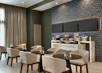 Embassy Suites by Hilton Atlanta Midtown hotel thumbnail 3