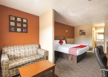 OYO Hotel Jewett TX Southwest, I-45 hotel thumbnail 8