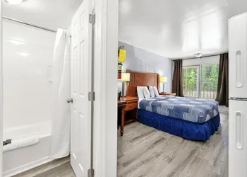 Budgetel Inn and Suites hotel thumbnail 7