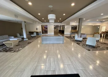 Delta Hotels by Marriott Chicago Willowbrook hotel thumbnail 4