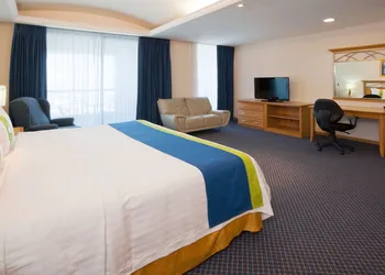 Holiday Inn Queretaro Zona Diamante by IHG hotel thumbnail 3