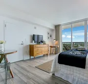 iCoconutGrove Vacation Rentals hotel detail image 3