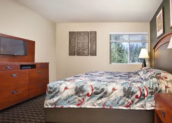 WorldMark Bass Lake hotel thumbnail 2