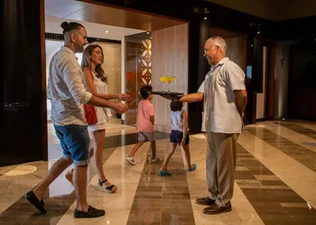 Wyndham Grand Cancun All Inclusive Resort & Villas hotel thumbnail 7