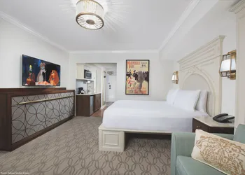 Disney's Riviera Resort hotel thumbnail 6