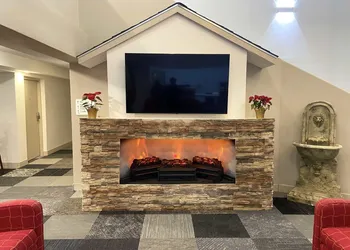 University Inn of Carbondale hotel thumbnail 3