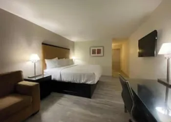 University Inn of Carbondale hotel thumbnail 8