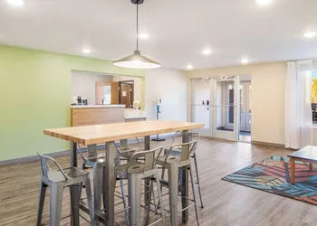 WoodSpring Suites Jacksonville Baymeadows hotel thumbnail 3